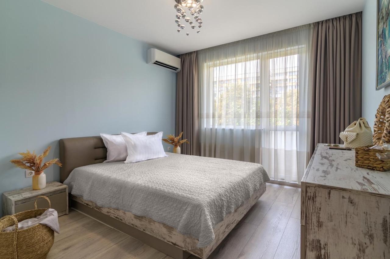 Апартамент Chayka Comfort Варна